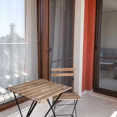 Elegant 1br In The Center Of By Flat Manаger Apartamento Varna
