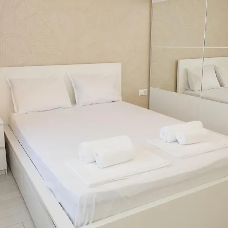 Elegant 1br In The Center Of By Flat Manаger * Warna